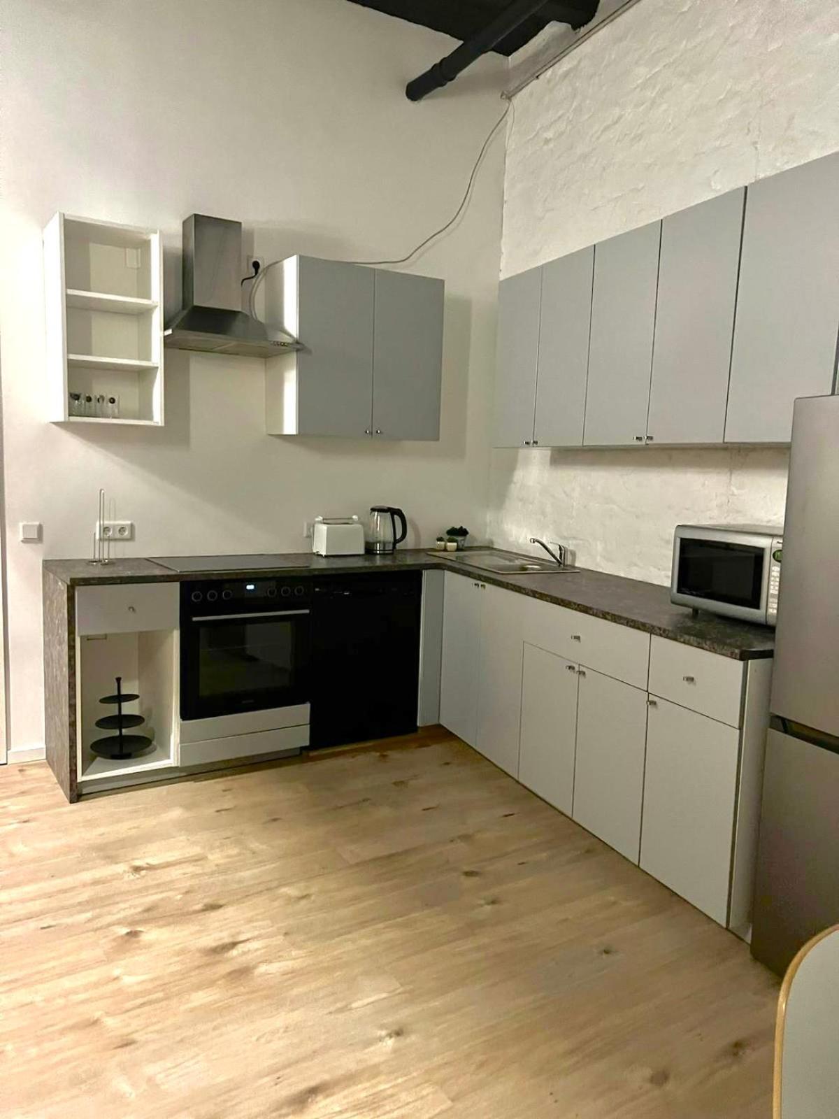 Heaven Homes - Doppelzimmer Mit Eigenem Bad Düsseldorf Exterior foto