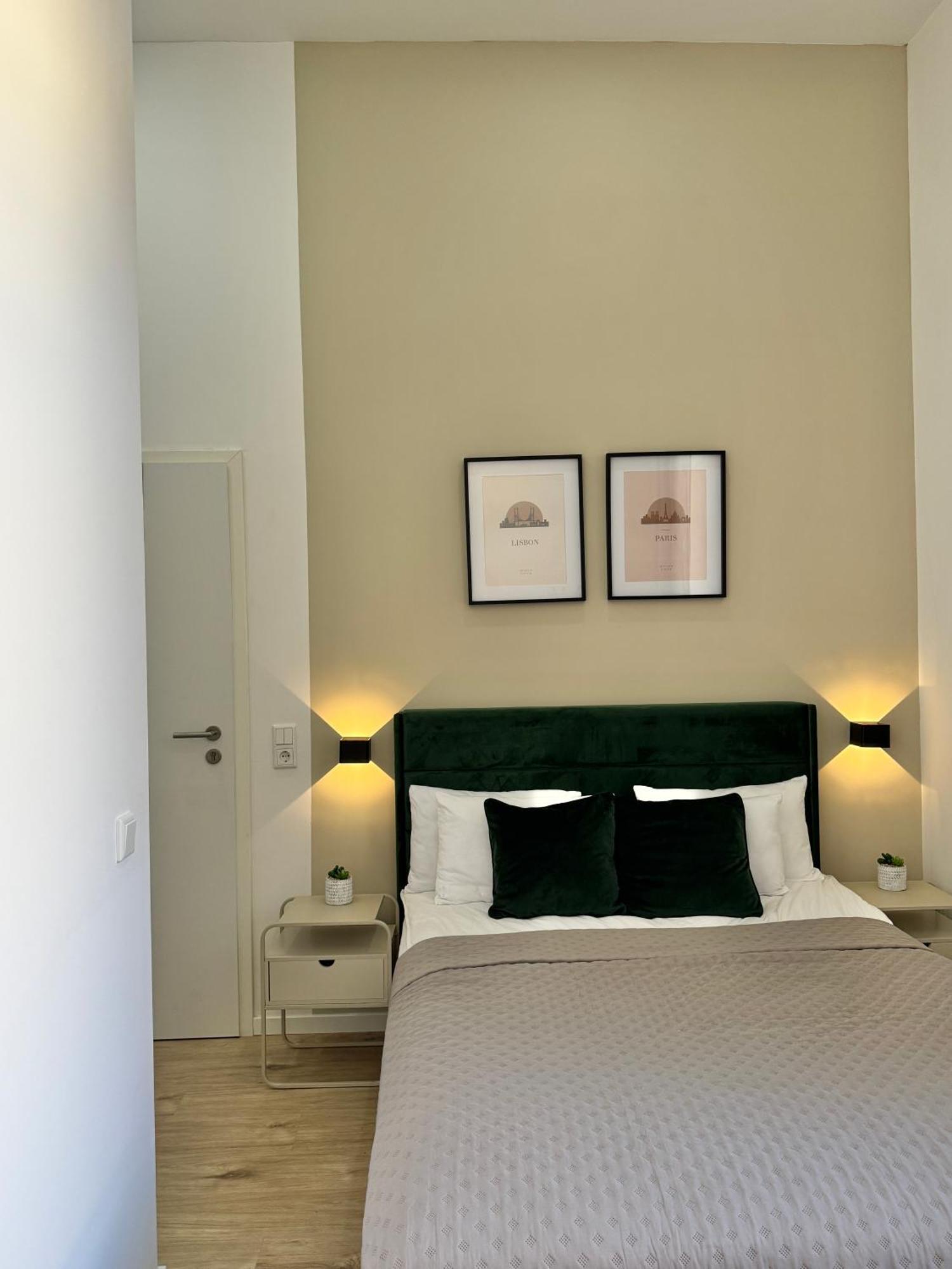 Heaven Homes - Doppelzimmer Mit Eigenem Bad Düsseldorf Exterior foto
